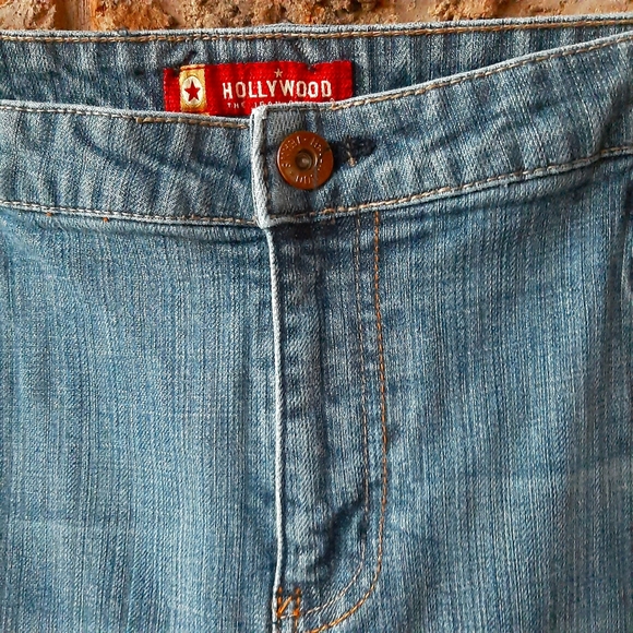 Hollywood Jeans EUC - Picture 3 of 8